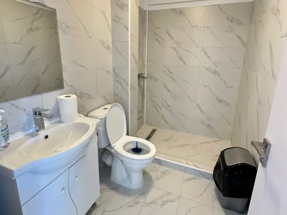 Oportunitate de Vânzare: Garsonieră Luminoasă în Otopeni, Ilfov – Zonă Rezidențială Modernă - imaginea 4