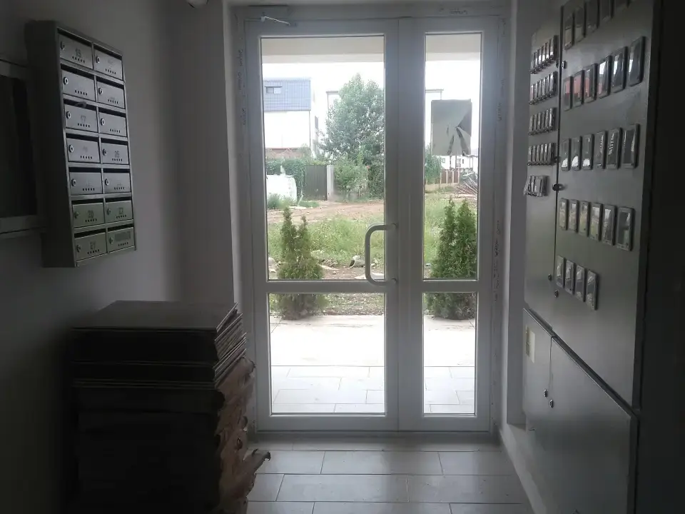 Garsonieră de Vânzare în Roșu, Ilfov - Ofertă Modernă - imaginea 2