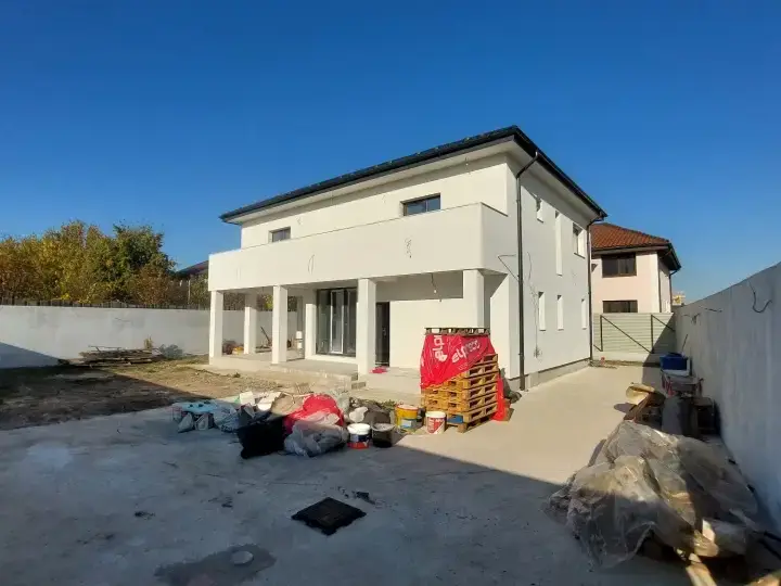 Casă P+1+Pod de vânzare Bragadiru, Ilfov - 5 camere, 4 băi, terasă și balcon