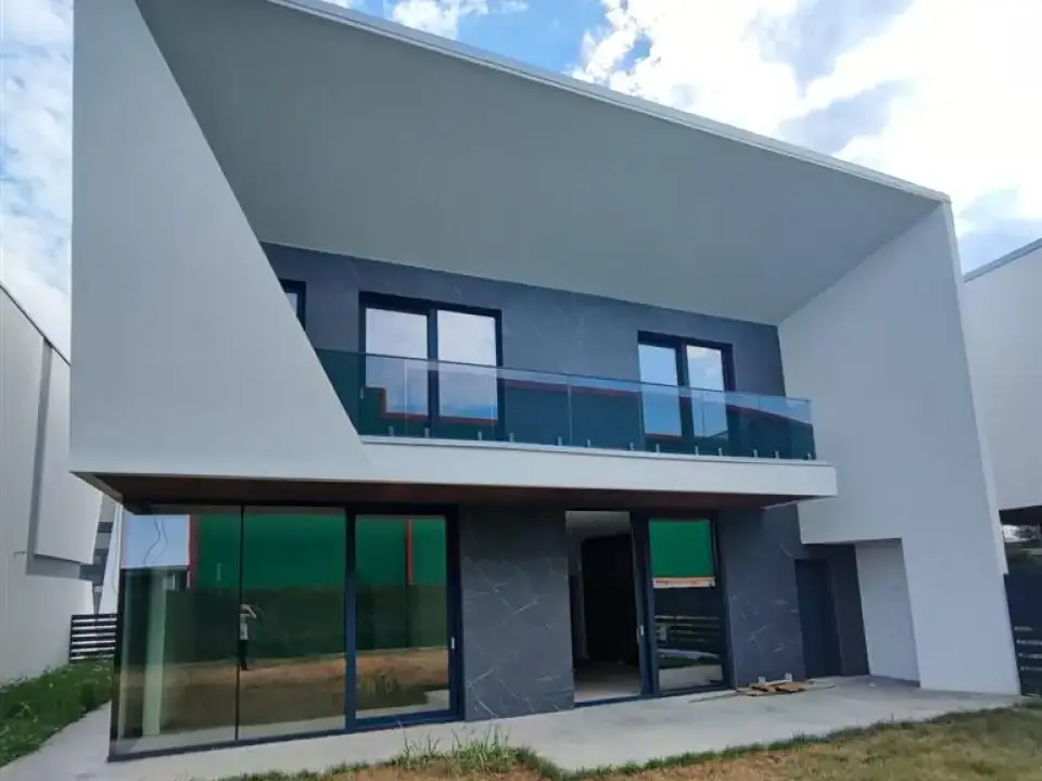 casa cu piscina de vânzare în Voluntari, Ilfov - Smart Home & Design Modern