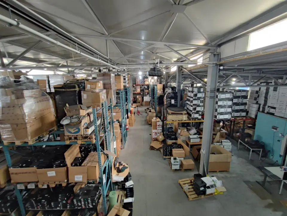 Spațiu Industrial de Vânzare Afumați, Ilfov: Hala 1600 mp cu Utilități Moderne și Acces Strategic - imaginea 2
