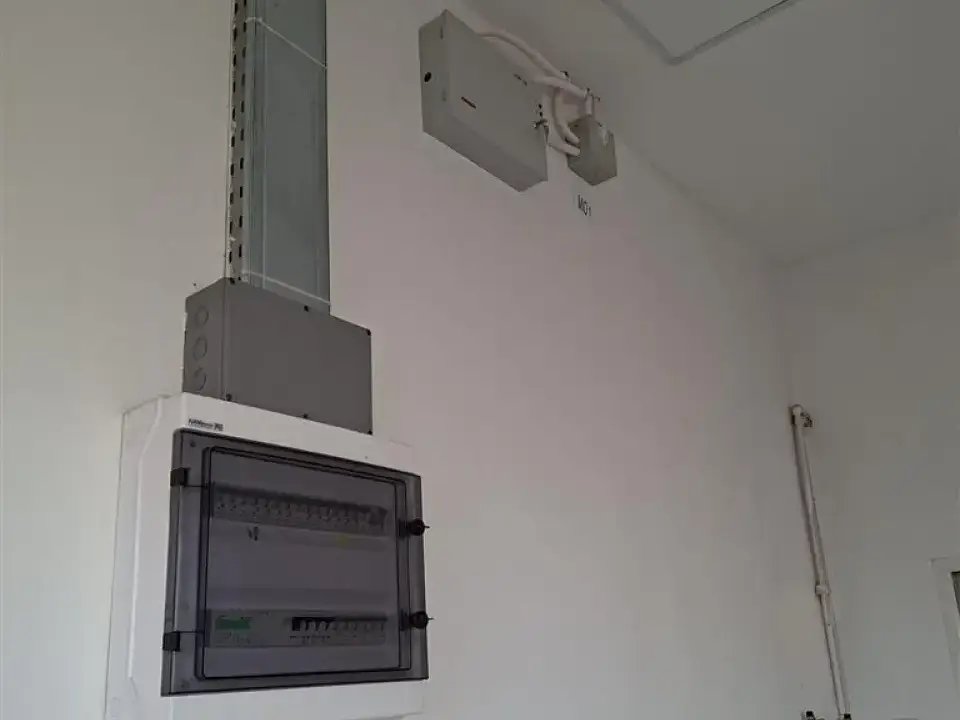 Hala de inchiriat in Afumati, Ilfov - Restaurant cu terasa si utilitati - imaginea 5
