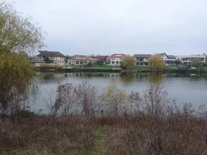 Terenuri de vânzare Corbeanca, Ilfov - Vederi panoramice spre lac și pădure, oportunitate de construire
