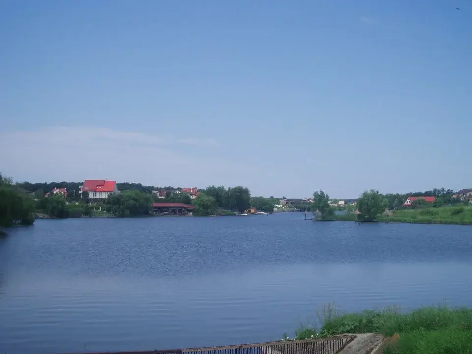 Teren Unic de Vânzare în Corbeanca, Ilfov - 9000 mp cu Vedere la Lac și Potențial Urbanistic
