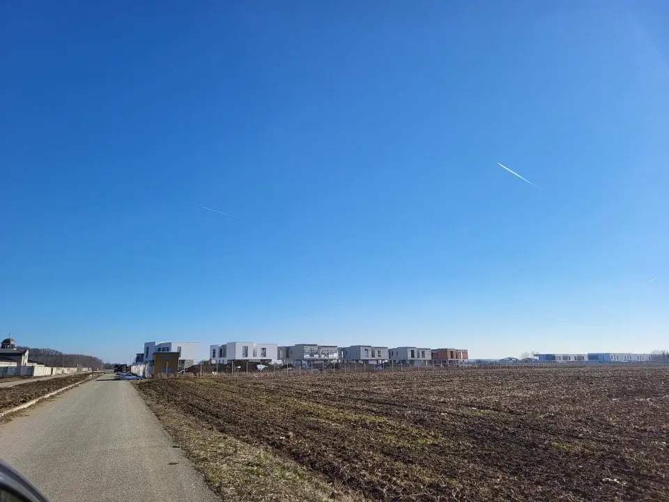 Oportunitate Unică: Teren Mare de Vânzare Corbeanca, Ilfov - 3.5 Ha, La Șosea, Utilități - imaginea 4